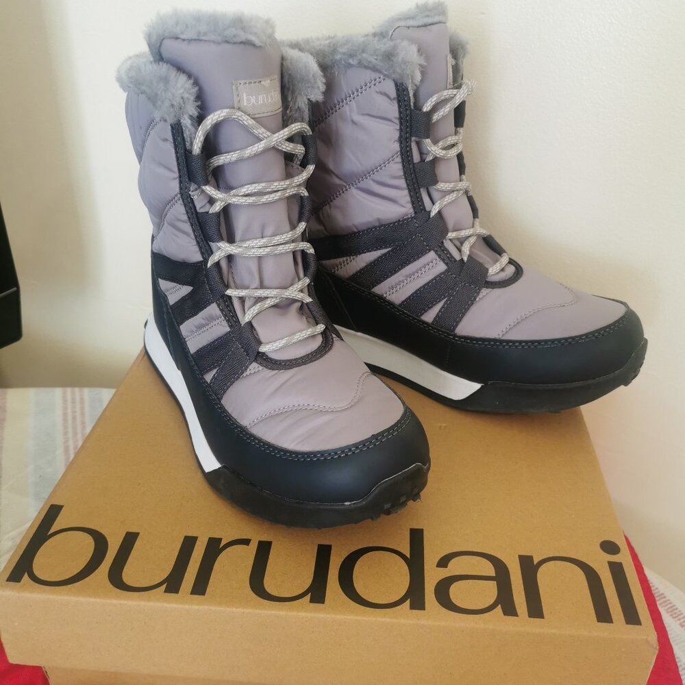 Women's Waterproof Snow Boots Faux Fur Lined Pull On Winter Snow Boots 7.5